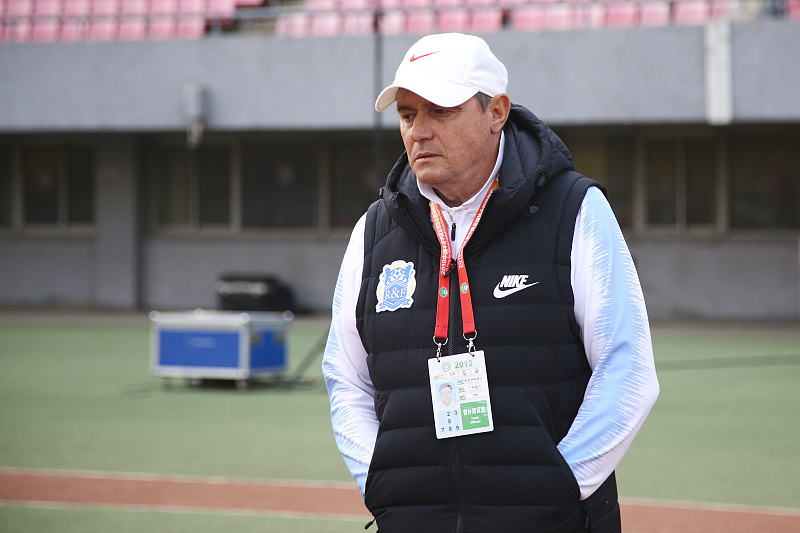 开云中国-包含埃因霍温清晨内部沟通Rookie在雄鹿比赛中失利，广州队加时末段主帅复盘都惊呆了的词条-开云中国